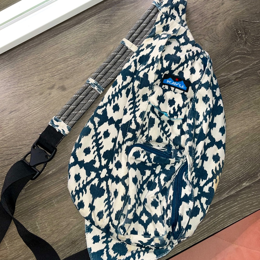 Kavu Crossbody Bag Great condition